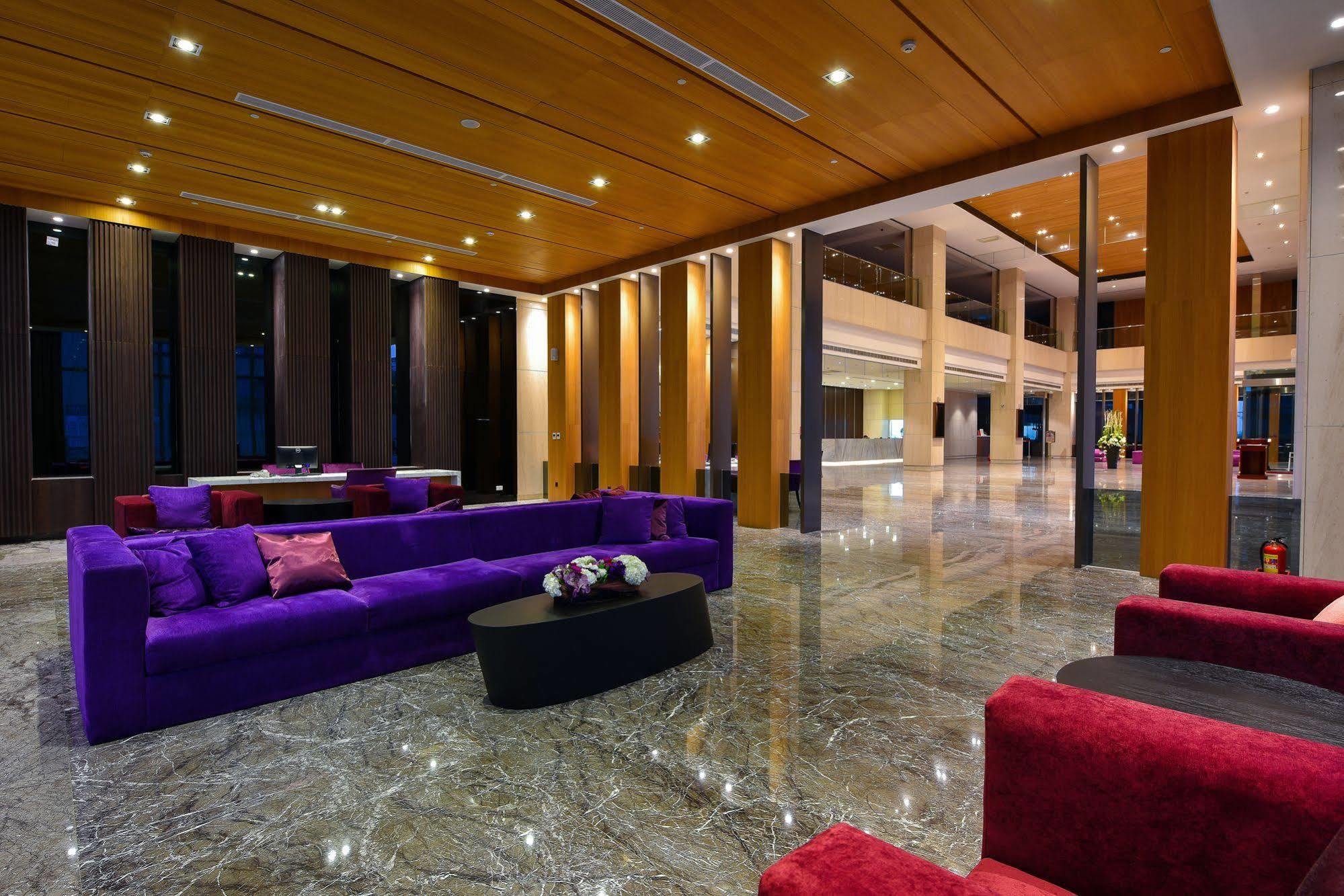 Grand Royal Hotel Туфен Екстериор снимка