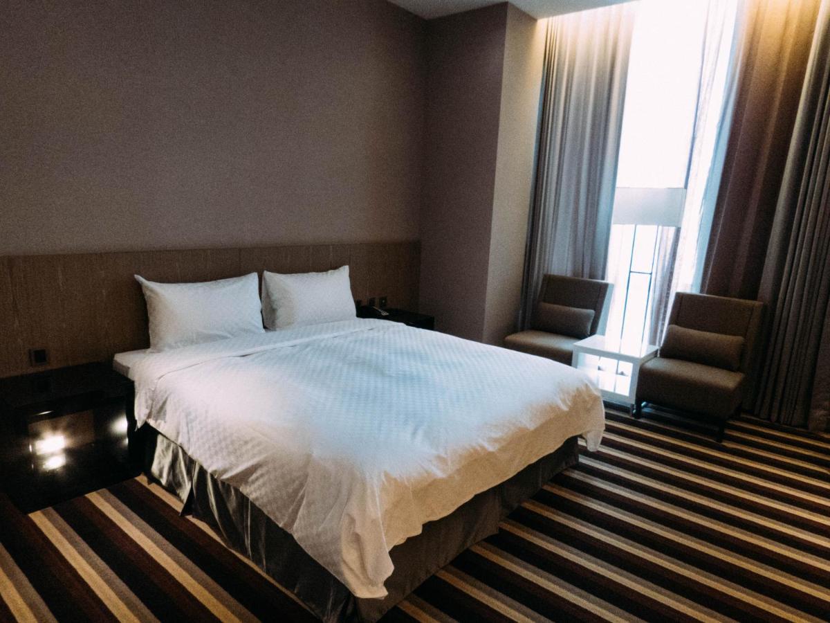 Grand Royal Hotel Туфен Екстериор снимка
