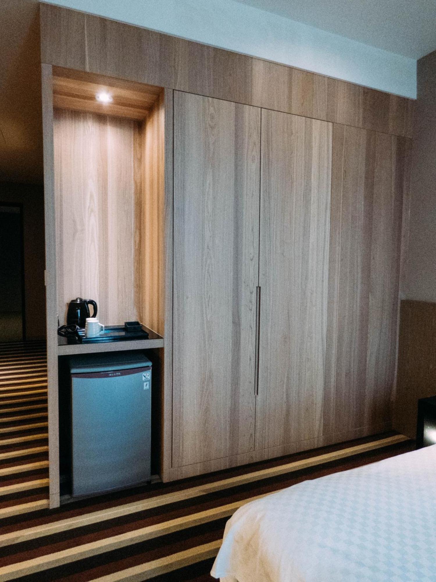 Grand Royal Hotel Туфен Екстериор снимка